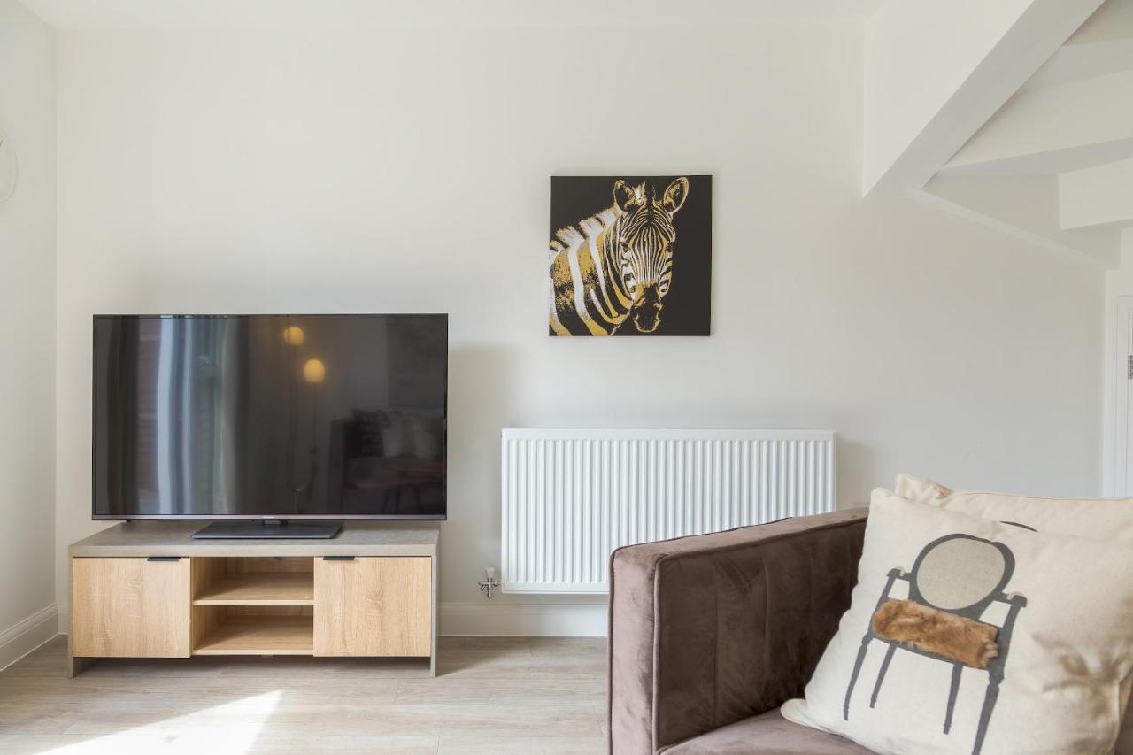 Villa Pass The Keys Cheerful 4 Bed Central Townhouse Garden & Parking à Birmingham Extérieur photo